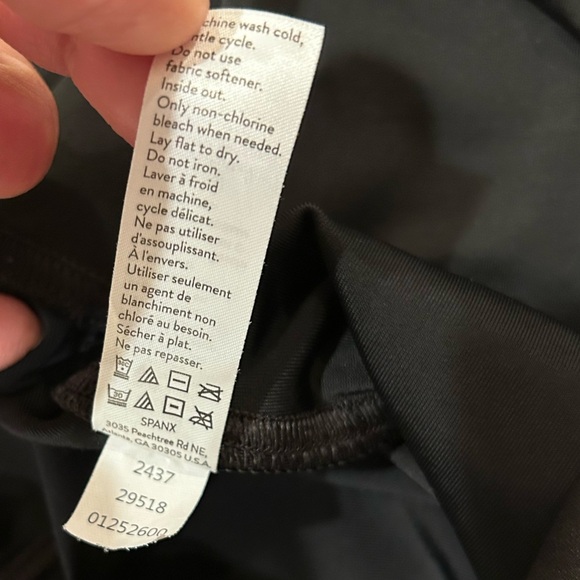 Spanx Black Faux Leather Legging Shiny Compression Powerhold Tummy Control SMALL - Picture 7 of 9